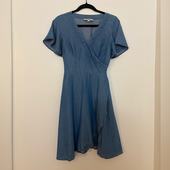 LOFT Dresses & Skirts - LOFT short Sleeve Wrap Midi Denim Dress Women’s 4 Denim Blue